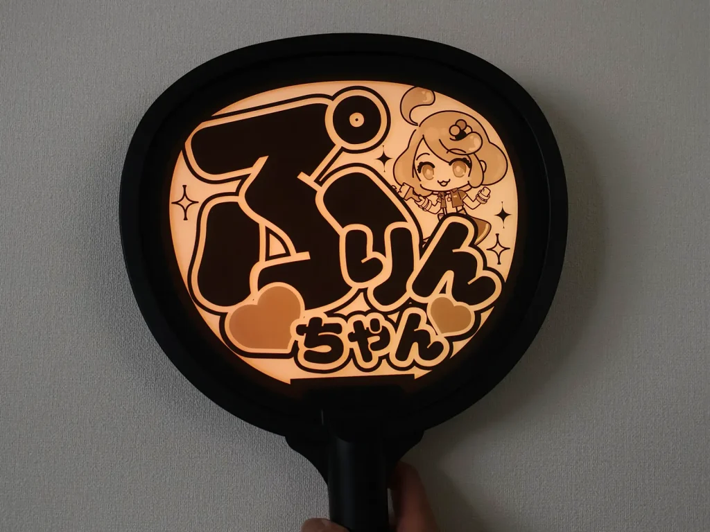 発色鮮やか。暗所でもくっきり